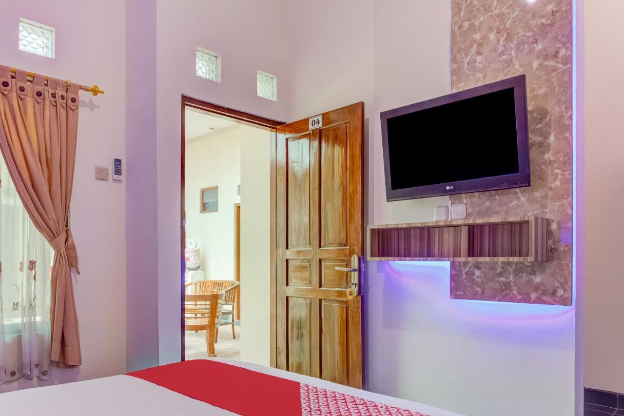 Oyo 3831 Pelangi Residence Syariah Solo Εξωτερικό φωτογραφία